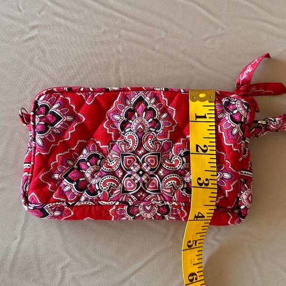 Vera Bradley "Frankly Scarlet" Cellphone Wristlet - Picture 8 of 8